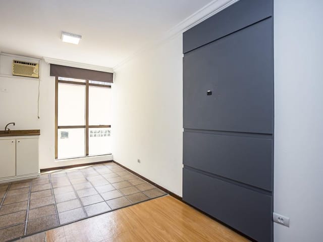 Sala à venda, no bairro Mercês em Curitiba
