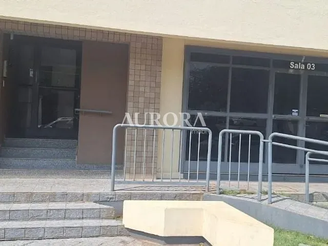 Sala com 92m², à venda, no bairro Vila Ipiranga em Londrina