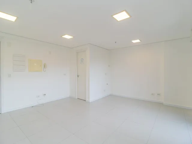 Sala para alugar, no bairro Centro em Curitiba