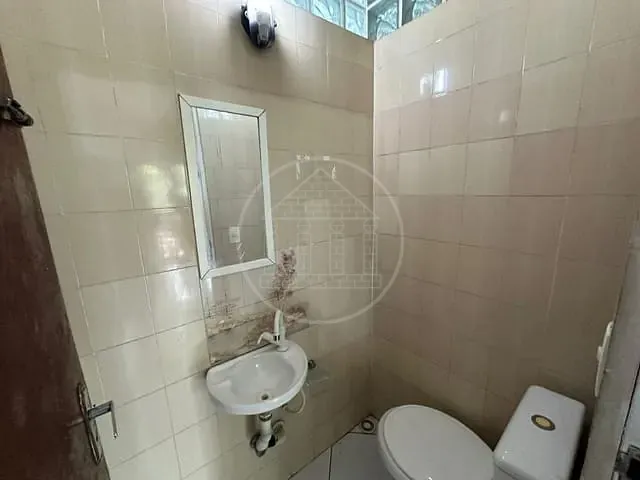 Sala com 35m², para alugar, no bairro Socorro em São Paulo