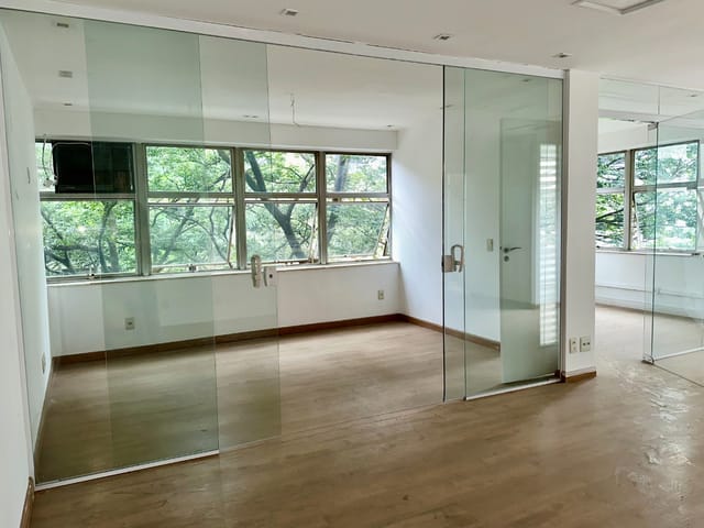 Sala com 58m², à venda, no bairro Jardim Paulista em São Paulo