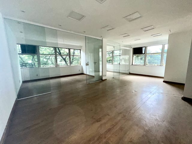 Sala com 58m², à venda, no bairro Jardim Paulista em São Paulo
