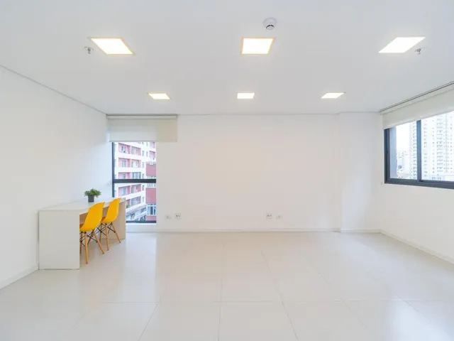 Sala para alugar, no bairro Centro em Curitiba