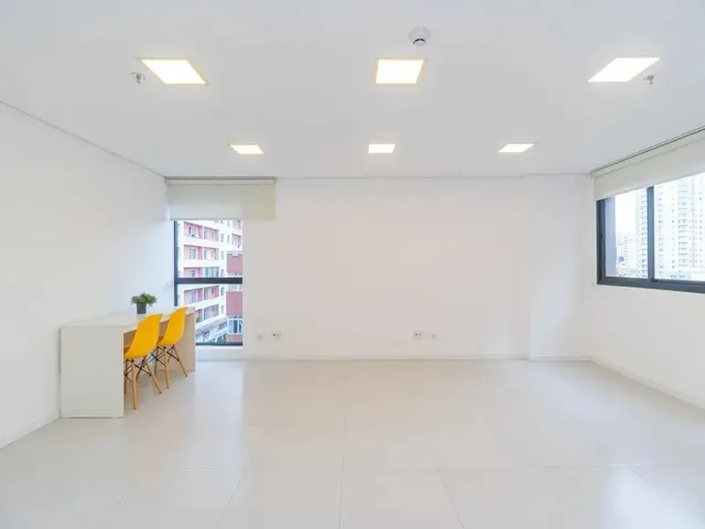 Sala para alugar, no bairro Centro em Curitiba