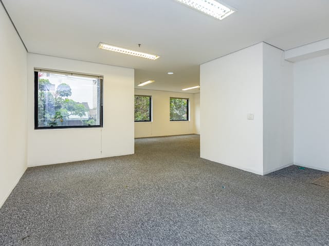 Sala com 90m², à venda, no bairro Cerqueira César em São Paulo