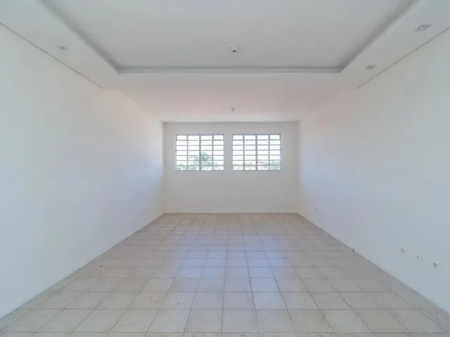 Sala para alugar, no bairro Santa Felicidade em Curitiba