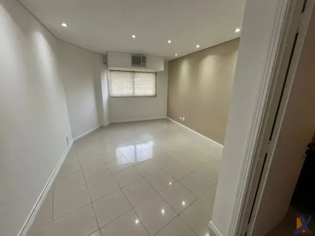 Sala para alugar, no bairro Centro em Curitiba