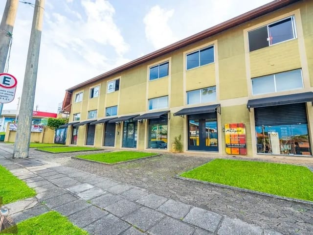 Sala para alugar, no bairro Bom Retiro em Curitiba