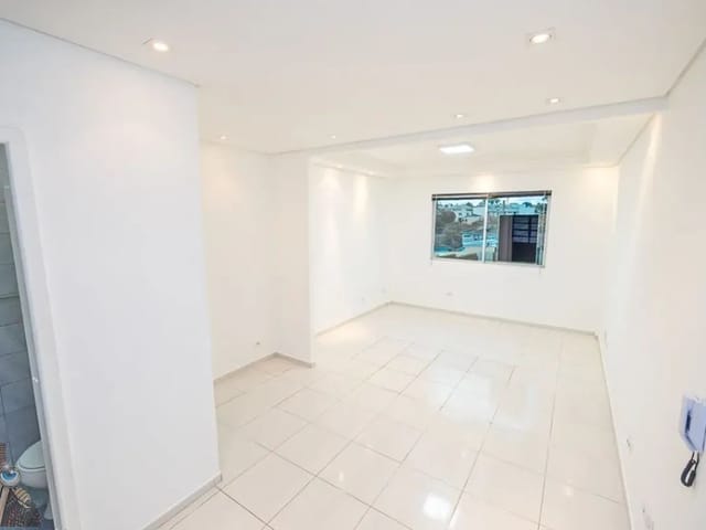 Sala para alugar, no bairro Bom Retiro em Curitiba