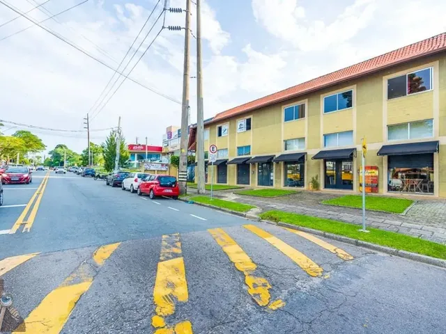 Sala para alugar, no bairro Bom Retiro em Curitiba