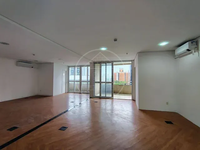 Sala com 80m², à venda, no bairro Chácara Santo Antônio (Zona Sul) em São Paulo