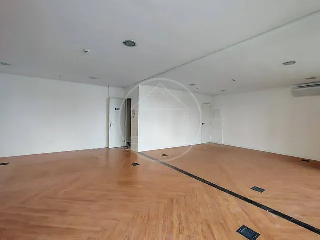 Sala com 80m², à venda, no bairro Chácara Santo Antônio (Zona Sul) em São Paulo