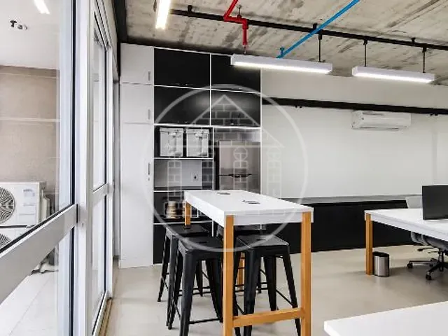 Sala com 121m², à venda, no bairro Chácara Santo Antônio (Zona Sul) em São Paulo