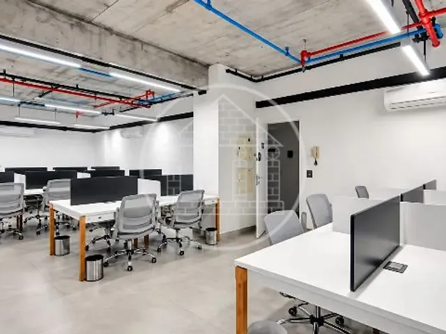 Sala com 121m², à venda, no bairro Chácara Santo Antônio (Zona Sul) em São Paulo