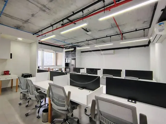 Sala com 121m², à venda ou para alugar, no bairro Chácara Santo Antônio (Zona Sul) em São Paulo