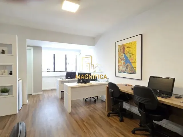 Sala 2 quartos e 2 banheiros, à venda, no bairro Água Verde em Curitiba