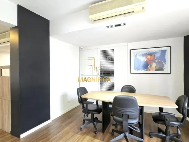 Sala 2 quartos e 2 banheiros, à venda, no bairro Água Verde em Curitiba