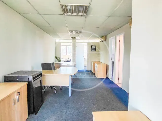 Sala 1 quarto e 3 banheiros, para alugar, no bairro Berrini em São Paulo