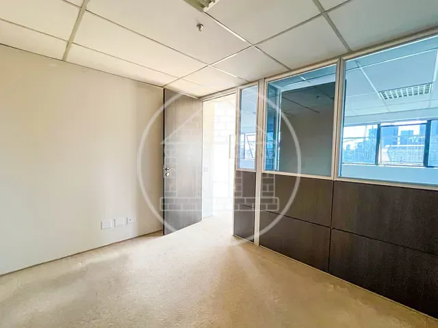 Sala para alugar, no bairro Cidade Monções em São Paulo