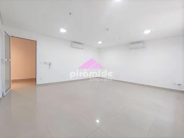 Sala com 35m², à venda, no bairro Jardim Oswaldo Cruz em São José dos Campos