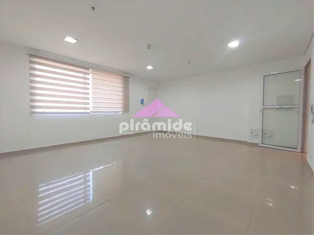 Sala com 35m², à venda, no bairro Jardim Oswaldo Cruz em São José dos Campos