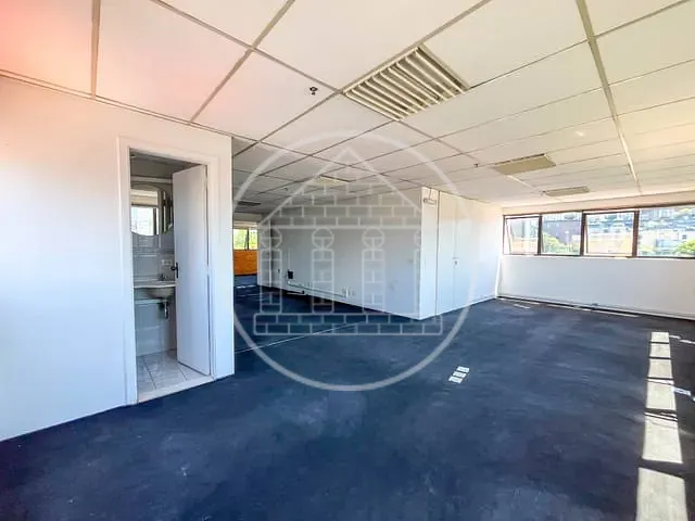 Sala para alugar, no bairro Cidade Monções em São Paulo