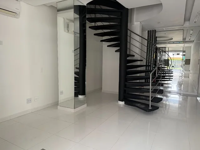 Sala para alugar, no bairro Água Verde em Curitiba