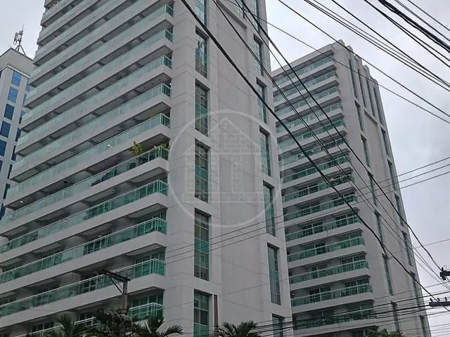 Sala à venda ou para alugar, no bairro Santo Amaro em São Paulo