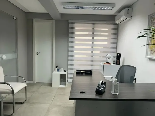 Sala à venda, no bairro Bigorrilho em Curitiba