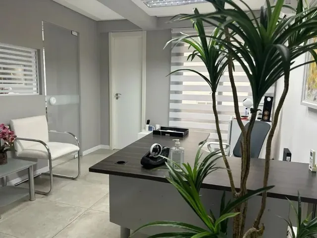Sala à venda, no bairro Bigorrilho em Curitiba