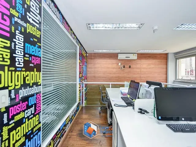 Sala com 140m², à venda, no bairro Vila Andrade em São Paulo