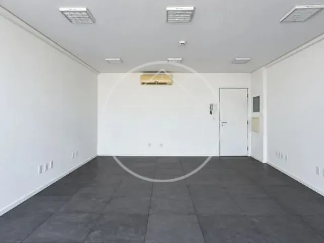Sala com 38m², à venda, no bairro Chácara Santo Antônio (Zona Sul) em São Paulo