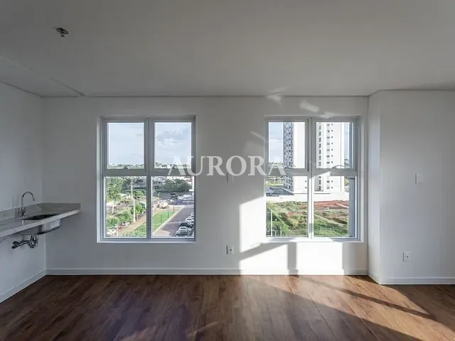 Sala com 81m², à venda, no bairro Bela Suiça em Londrina