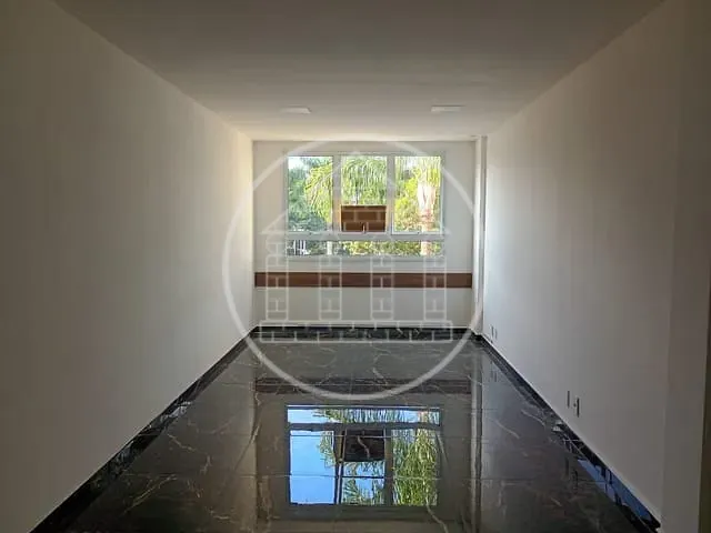 Sala para alugar, no bairro Interlagos em São Paulo