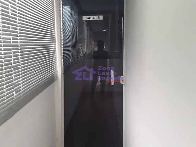 Sala com 27m², para alugar, no bairro Vila Gomes Cardim em São Paulo