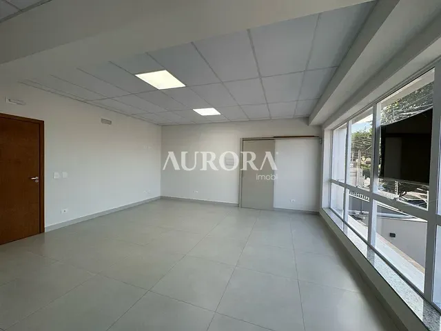 Sala para alugar, no bairro Centro em Londrina