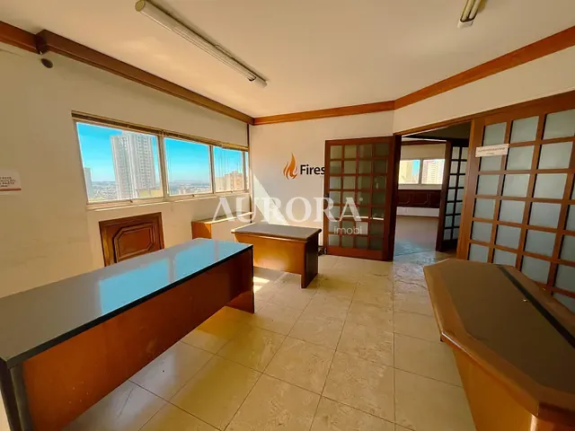 Sala com 162m², à venda, no bairro Centro em Londrina