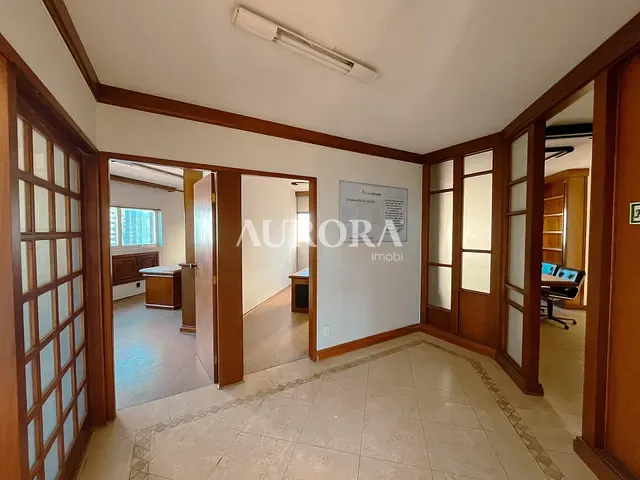 Sala com 162m², à venda, no bairro Centro em Londrina