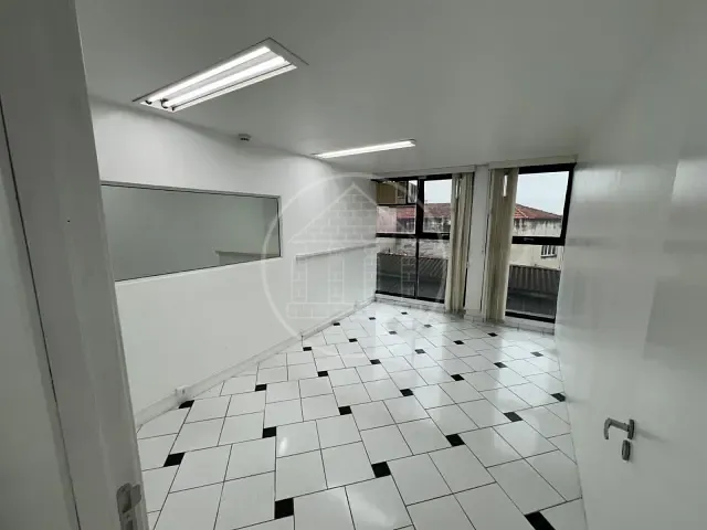 Sala com 60m², para alugar, no bairro Santo Amaro em São Paulo