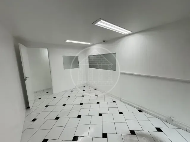 Sala com 60m², para alugar, no bairro Santo Amaro em São Paulo