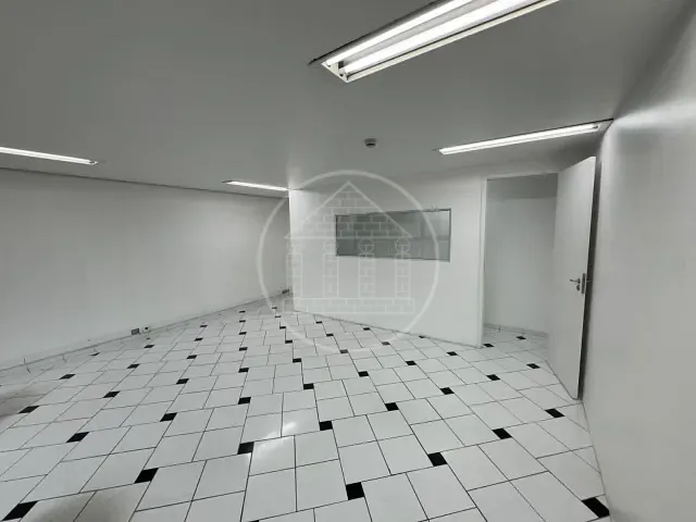 Sala com 60m², para alugar, no bairro Santo Amaro em São Paulo