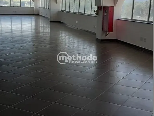 Sala com 332m², para alugar, no bairro Distrito Industrial Alfredo Rella em Itatiba