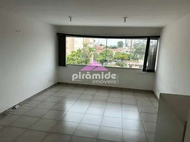 Sala com 43m², para alugar, no bairro Jardim das Indústrias em São José dos Campos