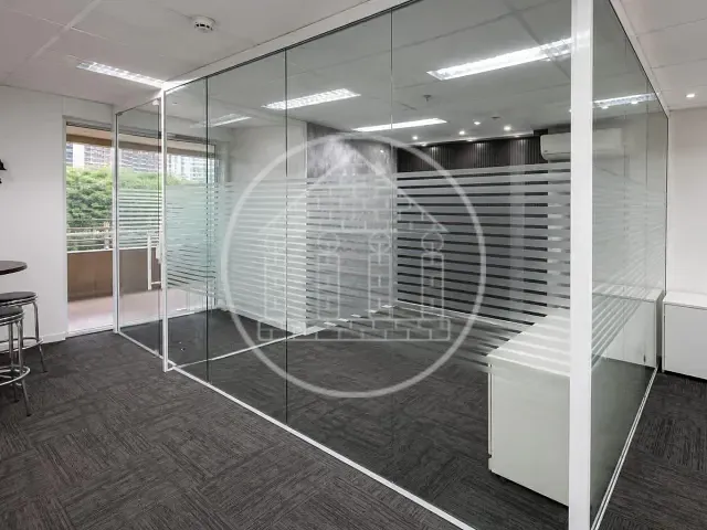 Sala com 65m², para alugar, no bairro Chácara Santo Antônio (Zona Sul) em São Paulo