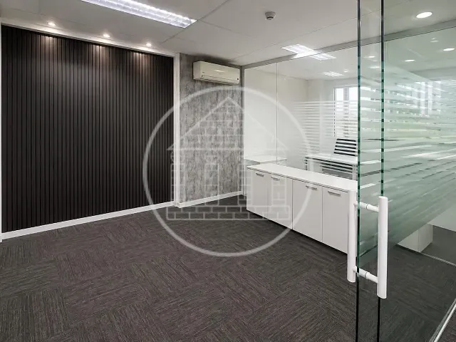 Sala com 65m², para alugar, no bairro Chácara Santo Antônio (Zona Sul) em São Paulo