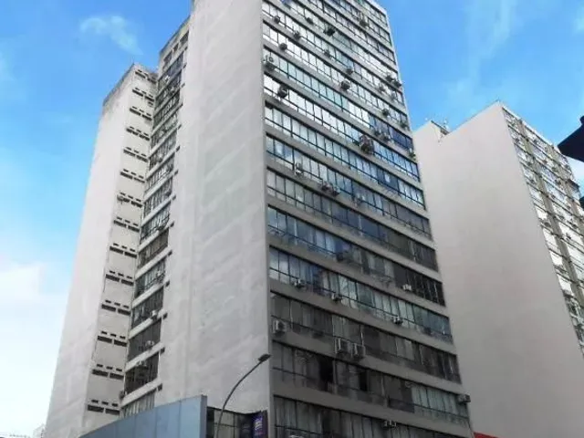 Sala à venda, no bairro Centro em Curitiba