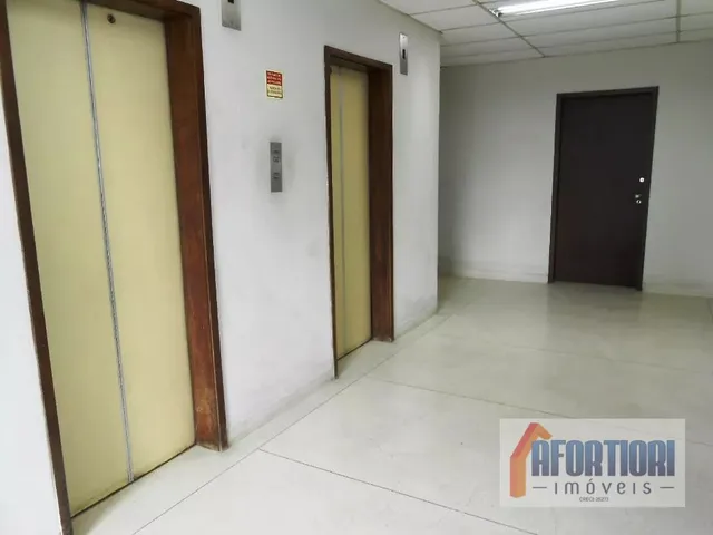 Sala à venda, no bairro Centro em Curitiba