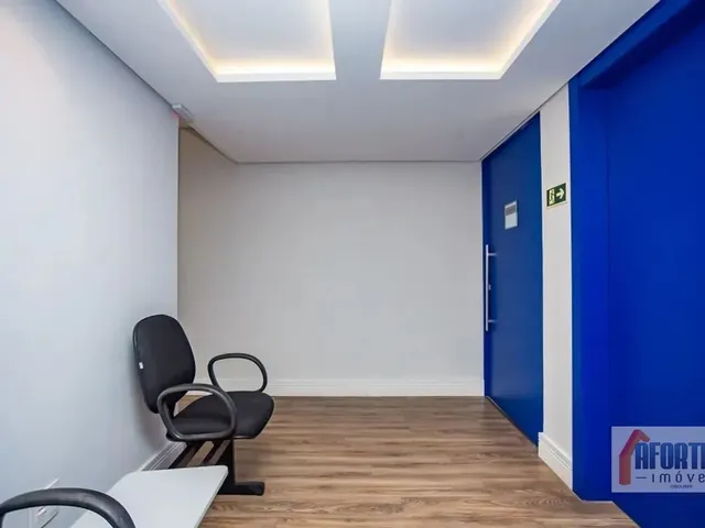 Sala à venda ou para alugar, no bairro Batel em Curitiba