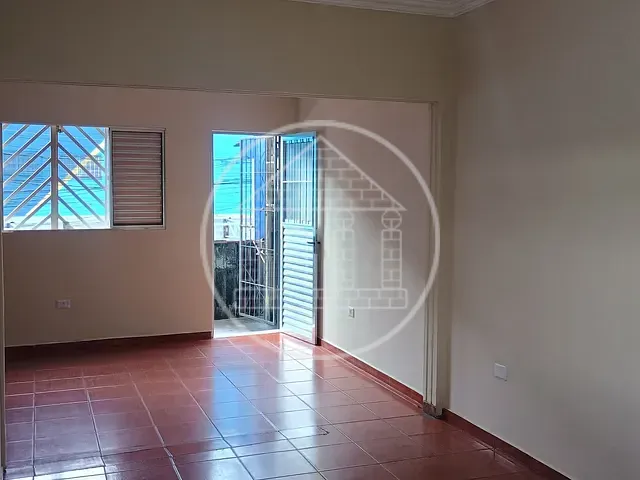 Sala com 23m², para alugar, no bairro Vila Natal em São Paulo