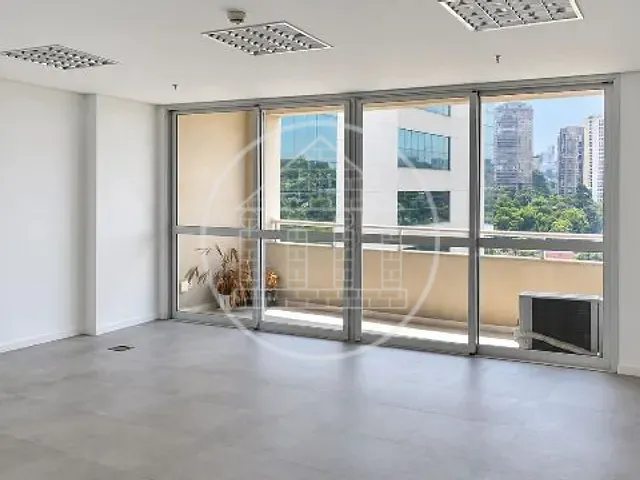 Sala com 62m², para alugar, no bairro Chácara Santo Antônio (Zona Sul) em São Paulo